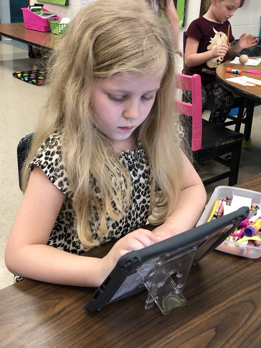 BESclarkhp's tweet image. Animal day 🦊🐆🦈#ReadAcrossAmerica @BostianES