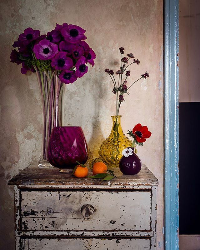 I’m so looking forward to being part of the panel talk tonight with the peeps from @rockettstgeorge @ennismore and the fab @lifeunstyled! We’ll be talking all things interiors to a sold-out room of lovely people. I have my frock at the ready. See you ton… ift.tt/2PP4zhA