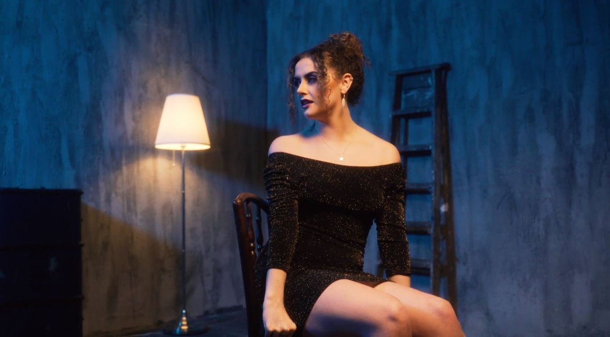 neavezaria's tweet photo. Thank you for all the love on the music video! Link in bio if you haven’t seen it yet ♥️ https://t.co/ZTNsrGMcdK #neavezariamusic https://t.co/Ki8gydlPni