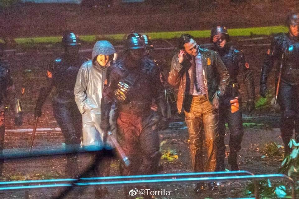 QueVeo_ok's tweet photo. Buen día, buen día para todos los que ya vieron estas fotos filtradas de @twhiddleston y #OwenWilson grabando #LokiSeries.
Dale Marvel que no aguantamos más! https://t.co/YSSu6yW9ge