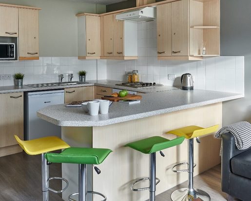 Firth Point student accommodation in Huddersfield has ultra-modern rooms and is just a 5-minute walk from the University of Huddersfield! istudentaccommodation.com/huddersfield/r…
