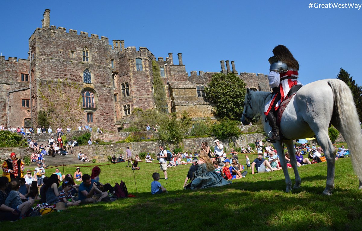 LibertyCarTours's tweet photo. Berkeley Castle - scene of an grisly murder of a medieval king. A great place to visit from Bath, and full of history. https://t.co/6ac51HqiaH @theGreatWestWay @berkeleycastle https://t.co/ANRld1EvXZ