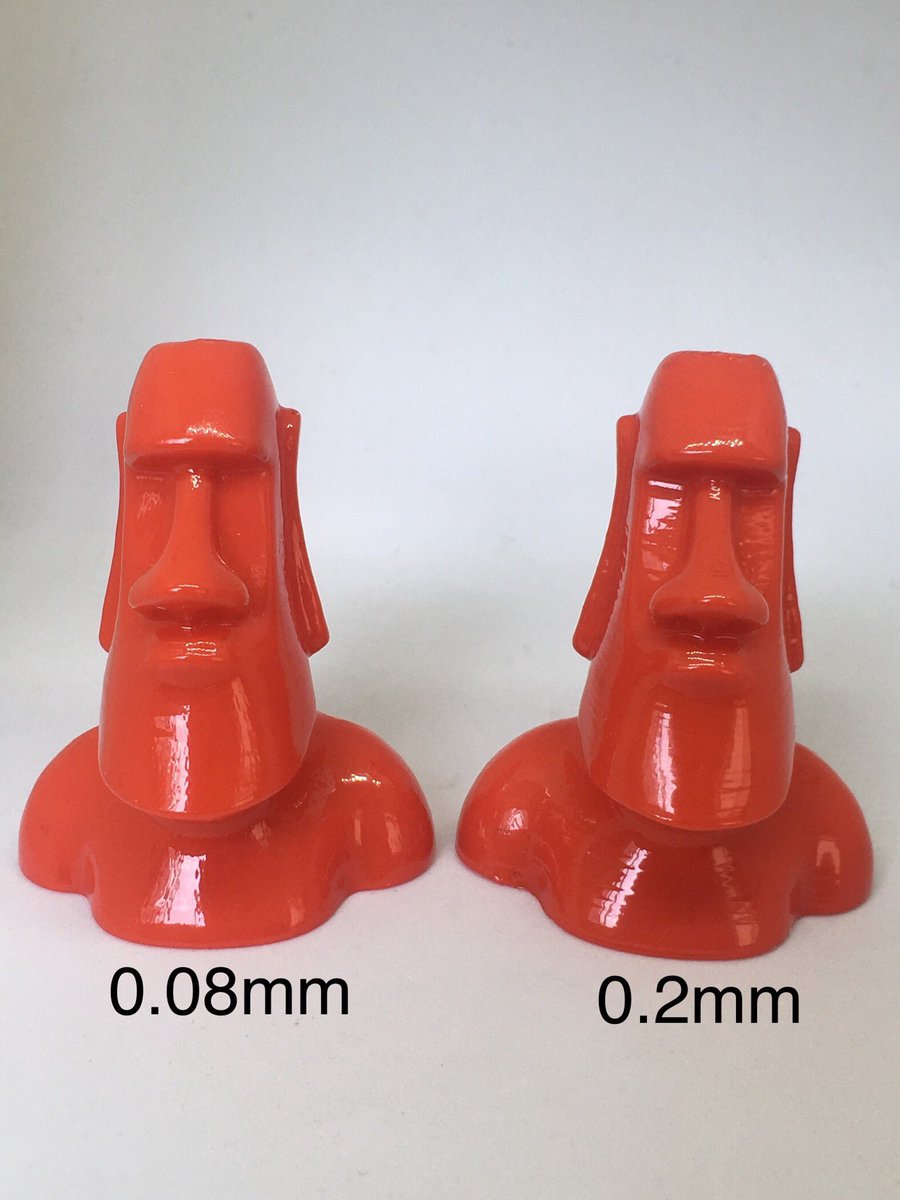 infinity3dp_JP's tweet image. 昨日の続きです！ #Polysher で20分処理しました。名前通りにスムーズになってツルツルです。0.2mmの方は若干残ってますが0.08mmは積層の跡が完璧に消えてます。ピッチが細かければきれいみたいですね😀