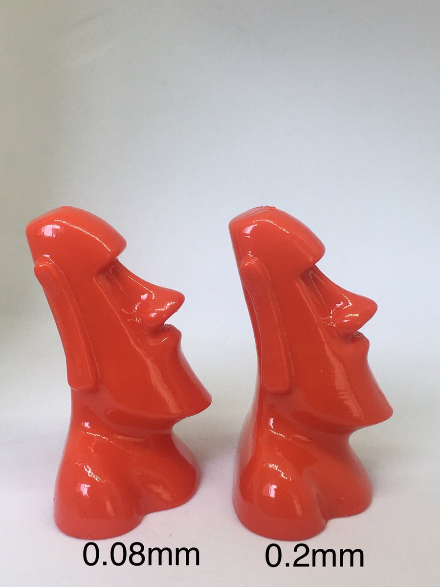 infinity3dp_JP's tweet image. 昨日の続きです！ #Polysher で20分処理しました。名前通りにスムーズになってツルツルです。0.2mmの方は若干残ってますが0.08mmは積層の跡が完璧に消えてます。ピッチが細かければきれいみたいですね😀