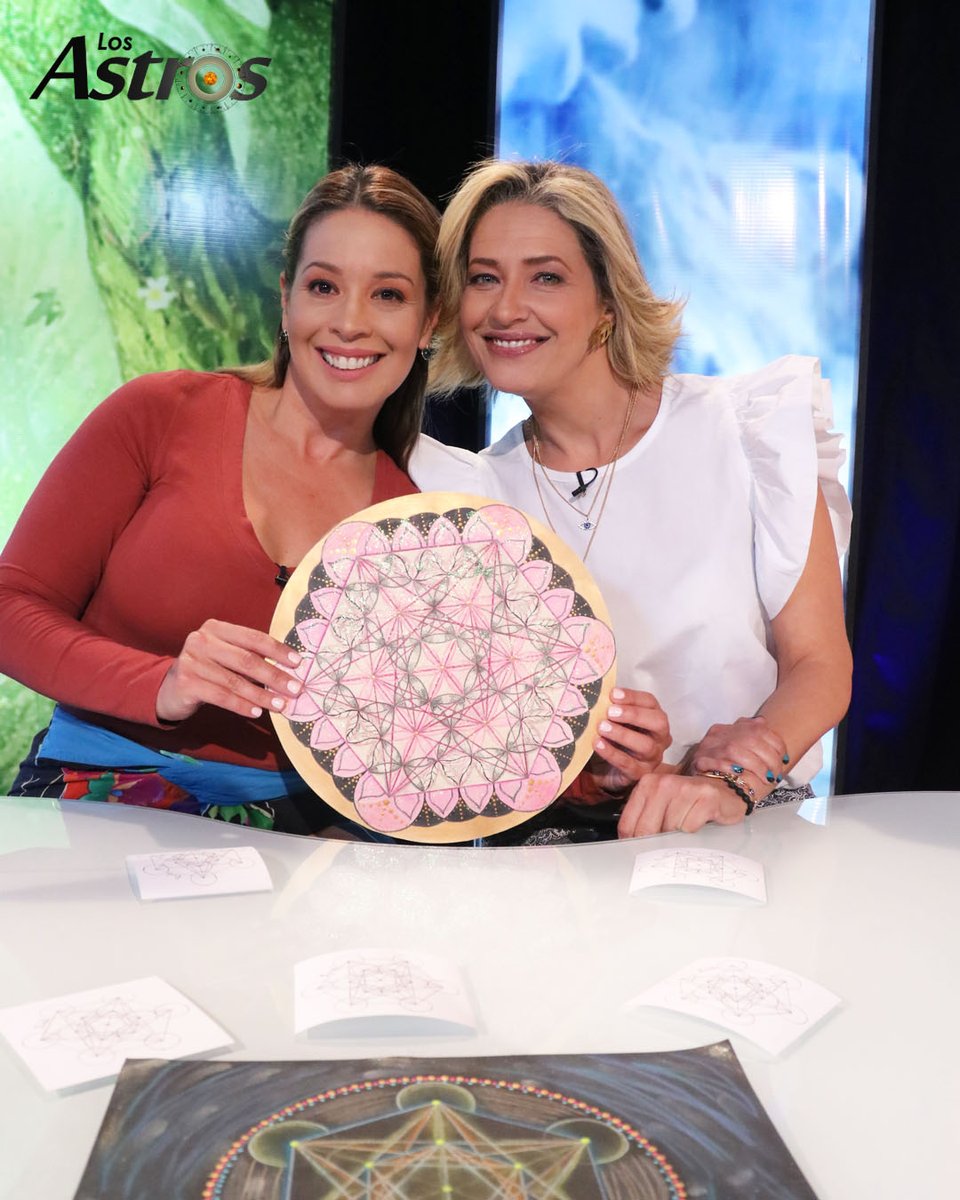 venevision's tweet photo. Sanar 🙏 a través del arte 🎨 y conectar con la energía angelical 😇 de esto hablaremos con nuestra invitada @angelesdi78 🌟 ¿Estás en sintonía? 🤔 #LosAstros ✨ https://t.co/AskM5XXOyo