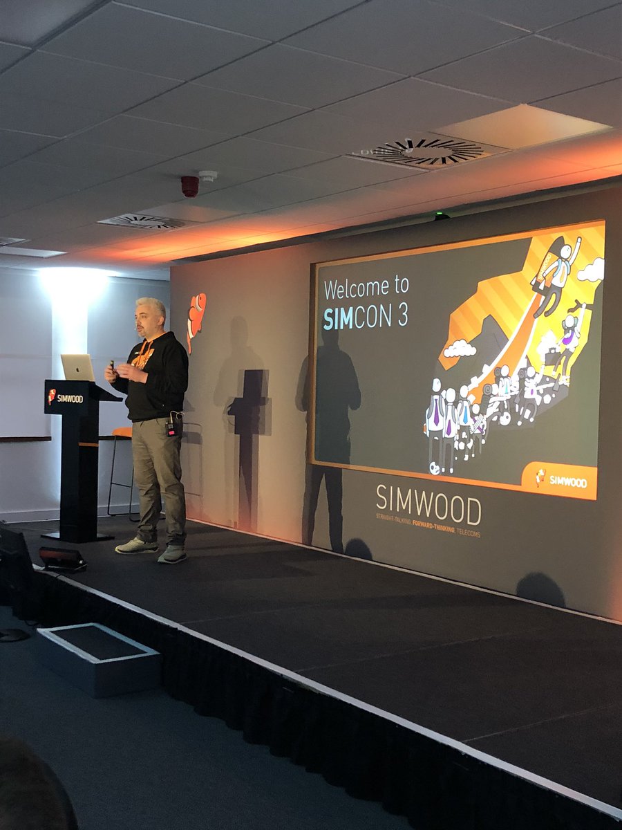 SimwoodeSMS's tweet image. We’re LIVE! @swoody is kicking #SimCon3 off with a little introduction. Excited for all the amazing talks we have going on. #techevent #technetwork