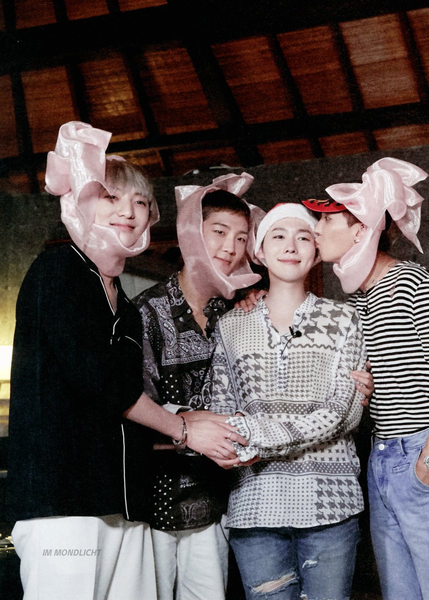 Im_Mondlicht's tweet photo. 2020 WINNER WC Scan #위너 #김진우 https://t.co/hQ7dVexh4q