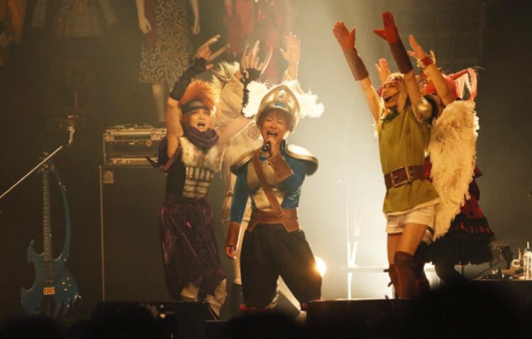 Plc0205dM's tweet photo. #コロナおさまったらここのライブ行ってみて
Psycho le Cému(サイコルシェイム)
活動休止を経て復活！
ツアーfinalは姫路文化センター
20周年ツアーが20個所地方であって
劇の脚本は楠本元帥
各会場お芝居もセットリストも違うので楽しいこと間違いなし！
※演奏あり踊りありコントあり！
#PLC20th https://t.co/zl9fOeRTKo