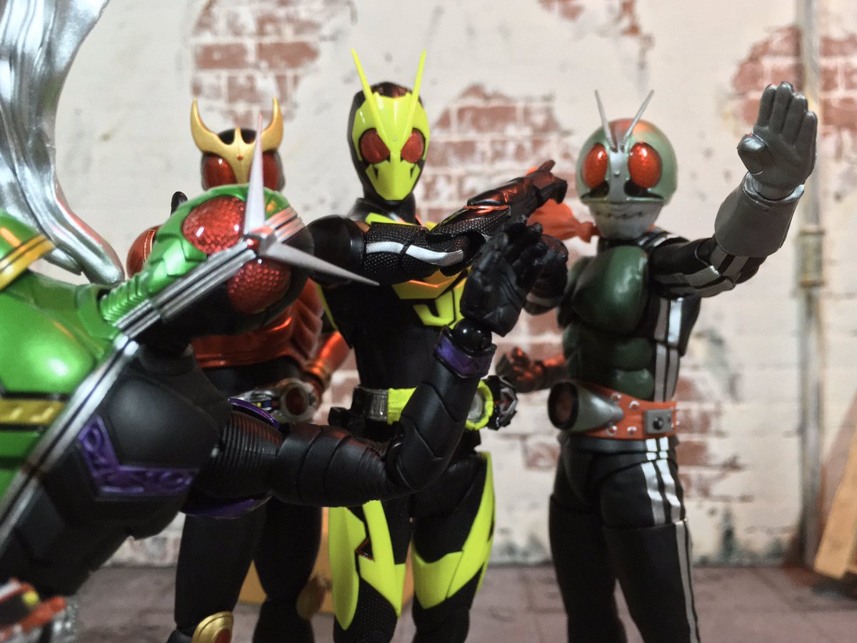 PaanAriff's tweet photo. Let’s go! The 1st Riders of their respective eras.
Showa! Heisei! Reiwa! Assemble!
“WAIT!! I’M - technically - THE 1ST RIDER OF MY ERA TOO!!
ASSEMBLE!!”
#KamenRider. #Bandai. #SHFiguarts. #Showa. #Heisei. #Reiwa. #Ichigou. #Kuuga. #Double. #ZeroOne. https://t.co/Oc15VSfPqL