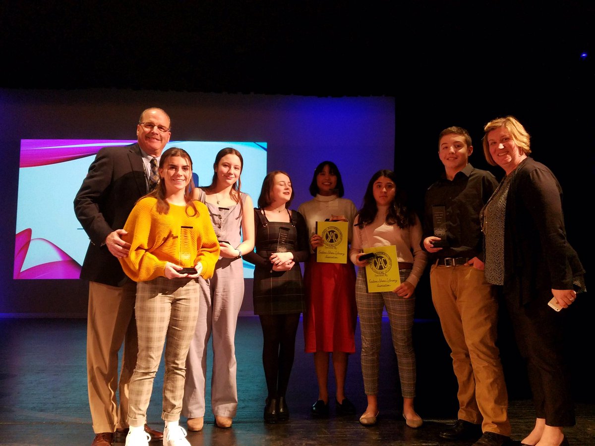 JaimieRidgely's tweet photo. Congratulations to our @SDMS_Berlin Young Author winners! Thank you @ESLAMaryland for the opportunity!

7th grade poetry:
Josie -2nd 🥈
Johanna - 1st 🥇

8th grade poetry:
Tanner - 3rd 🥉
Josh - 2nd 🥈
Mia - 1st 🥇

8th grade Short Story:
Pim- 3rd🥉
Abbi - 2nd 🥈
@WorcesterSystem https://t.co/3lEb3Sxtu6