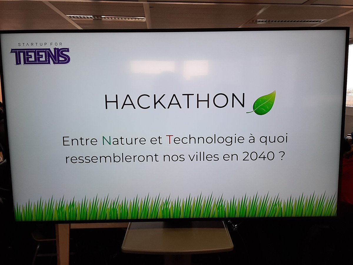 ProlRhc's tweet photo. Hackathon @EpitechToulouse et 1ere stmg1 https://t.co/c1zNo2VUGj