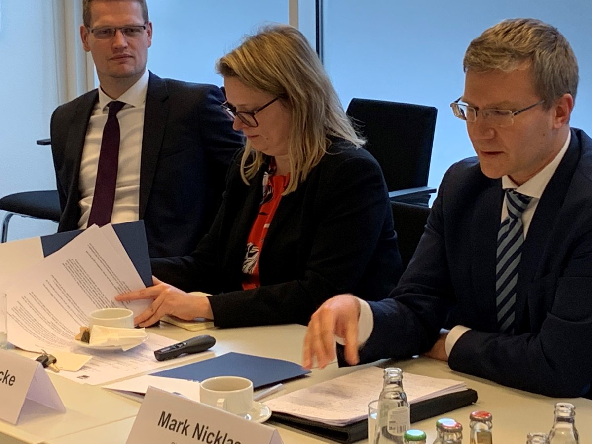 DIHK_News's tweet photo. Wie lässt sich die Wettbewerbsfähigkeit der
europäischen Industrie langfristig sichern? Und wie geht es weiter mit der
Industrie-Strategie der #EU? Darüber diskutieren wir heute im Board Europa mit
Mark Nicklas @EU_Growth. @EU_commission #GemeinsamEuropaGestalten
#vdLCommission https://t.co/dQGfEx0Nbz