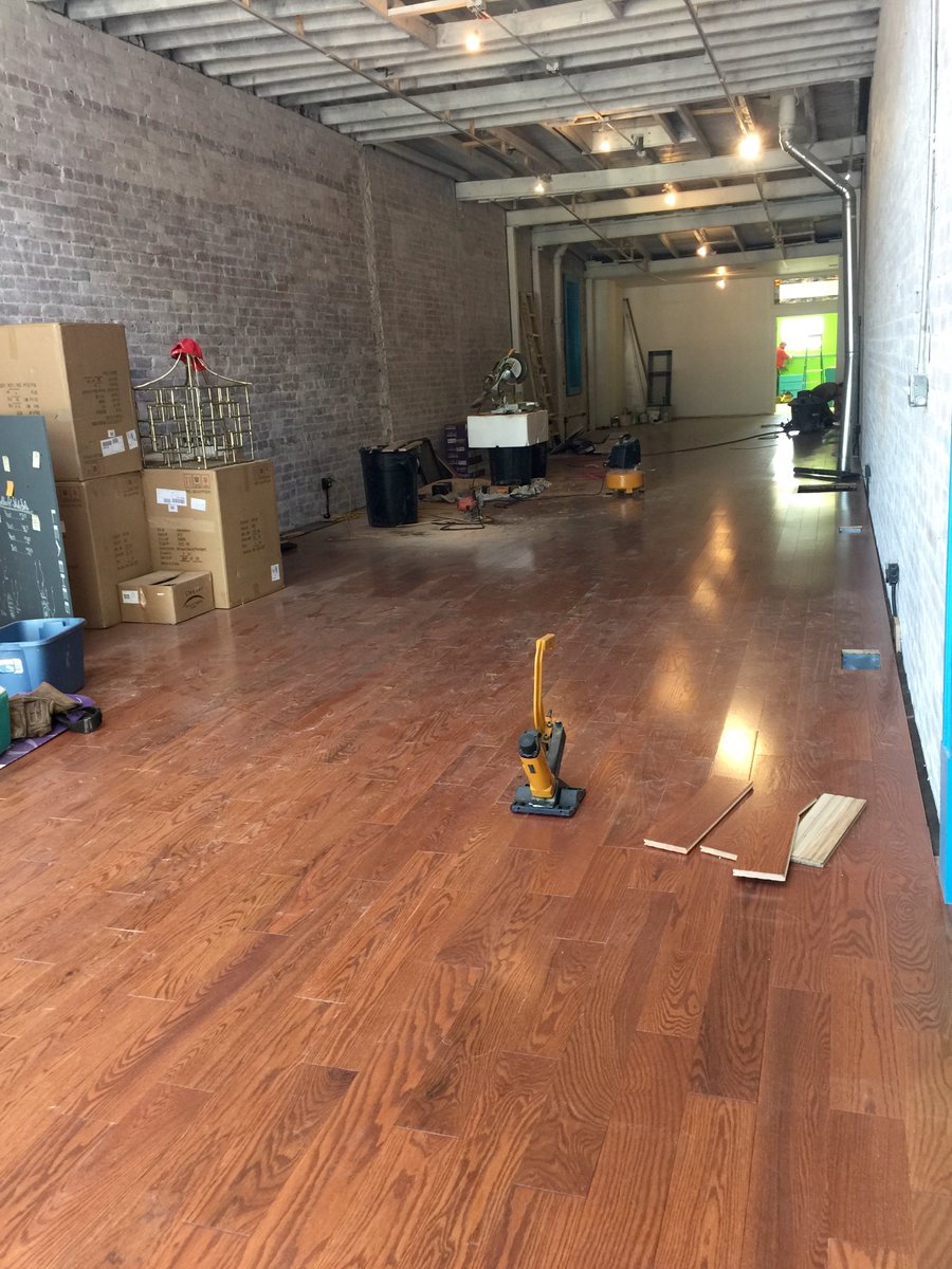 chestnutlane_'s tweet photo. This is our Throw Back Thursday post of Chestnut Lane just as we were starting store renovations and after renovations.🔨🔨🔨
#chestnutlane #shoplocal #throwbackthursday #danvilleva https://t.co/jC6pmohsbh