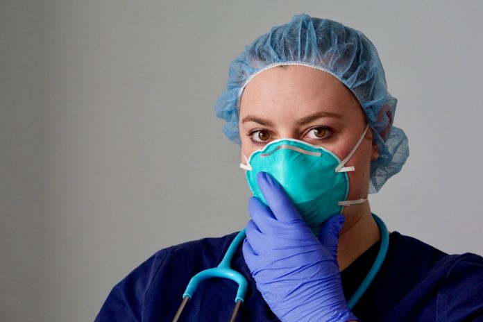 Nurses and other #healthcare professionals are serving on the frontlines of the #coronavirus outbreak. Learn how you can protect yourself while caring for patients. ht.ly/Qxw630qn1E1 
#COVID19 #HCM