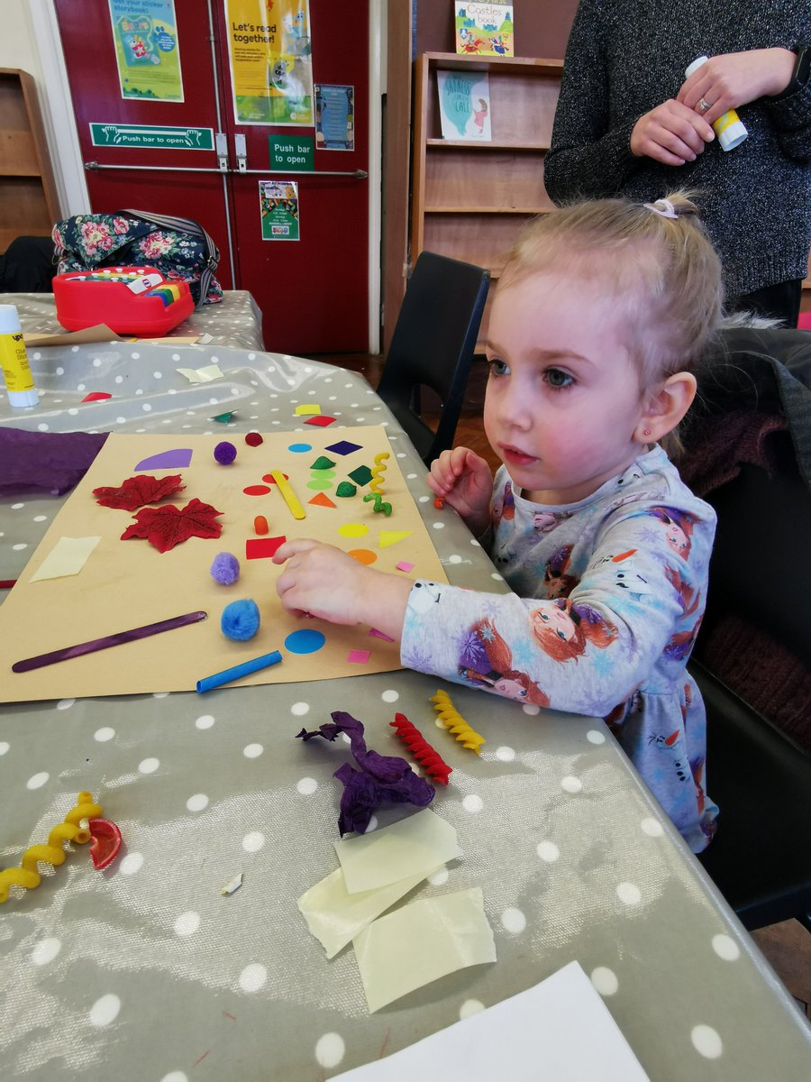 BarnsleyLibs's tweet photo. A few pictures from Art Babies @ Wombwell Library this morning 🎨👌📚 Thank you @Bsly_M_Learning for your wonderful session 😊👍

#LoveIt #CreativeTimes #BarnsleyMuseums #LoveYourLibrary https://t.co/bzZFF2buD6