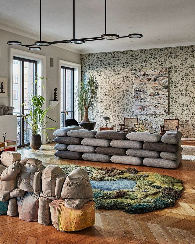 Discus Horizontal pendant by <a href="/mattermade/">MatterMade</a> featured inside <a href="/andrewzuckerman/">Andrew Zuckerman</a> and @nikibergennyc’s exuberant Manhattan home.⁠⠀ ift.tt/2TptYQX