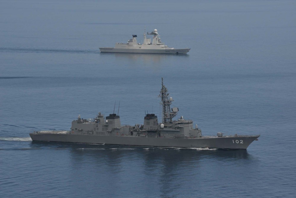 [#Cooperation] Courant février, les frégates 🇫🇷 Forbin et 🇯🇵 Harusame se sont entraînées #ensemble.
Objectif : renforcer la coopération maritime entre nos deux pays et entretenir les savoir-faire communs.