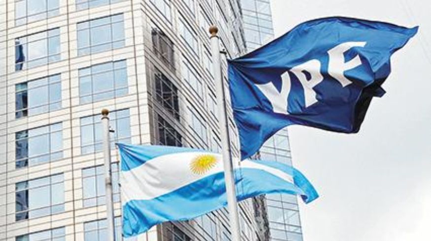 NoticiasVaca's tweet photo. #VacaMuerta #ÚltimoMomento (YPF aumentó el precio de las naftas en la región) VacaMuertaDigital - https://t.co/g4hc64PVfL https://t.co/3Gz6ErwK4f