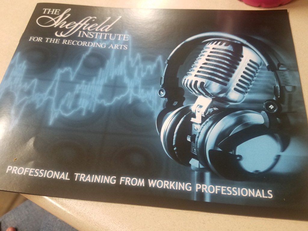 PHNN2021's tweet photo. Very exciting guest from the #sheffieldinstitution chose to share some career opportunities that can be given throug their school. Students @PHHSHallmark were also given technical advice using #adobe . https://t.co/zDeKiK8iu5