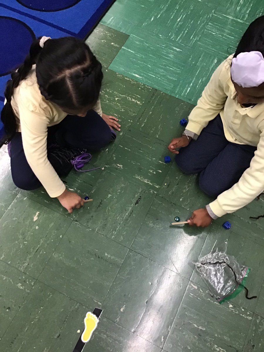 Kindergarten students <a href="/PS62ChesterPark/">PS62</a> exploring how to make objects move in #STEM. #forces