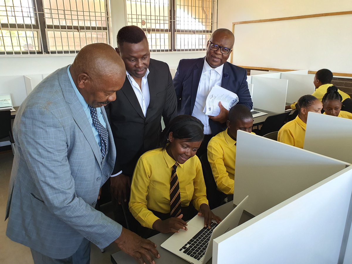 _ArriveAlive's tweet image. ATNS launches 16th ICT and Science Laboratory in Brandfort, Free State Province  ow.ly/pqYf30qngXK 

#ArriveAlive #ICT #ScienceLaboratory @ATNSSA
