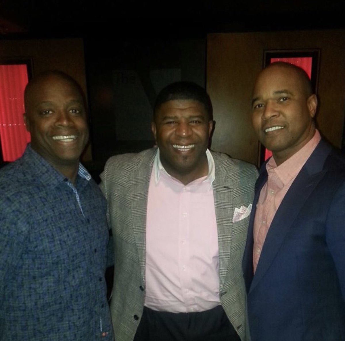 RodofGodComedy's tweet image. Throwback Thursday: This photo is from 4 yrs ago when I performed in Virginia for my friend Pastor Wayne Wyatt &amp;amp; I was blessed to have NFL Hall of Farmer/Fastest Man Darrell Green enjoy my show!
I would have challenged him to a race but I was tired from my show 😂! 
#DarrellGreen