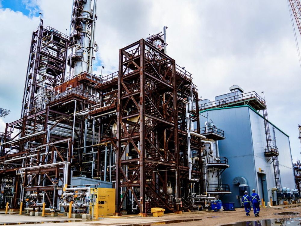 Varcoe: Long-delayed Sturgeon refinery a $466M money pit for Alberta dlvr.it/RRJ5mW