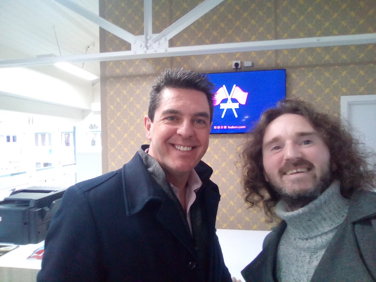 Ragsy78's tweet photo. Great performing @hub_xv Launch @Ascot BIG THANKS to @AlixPopham & The Team for inviting me to perform at this fab event & to everyone there. Was lovely meeting @MarkColbourne & hearing his #Inspirational stories along with Alix, @Mearsy02 & #TimBenjamin.
See you soon.
Diolch x https://t.co/tHpZj345mq