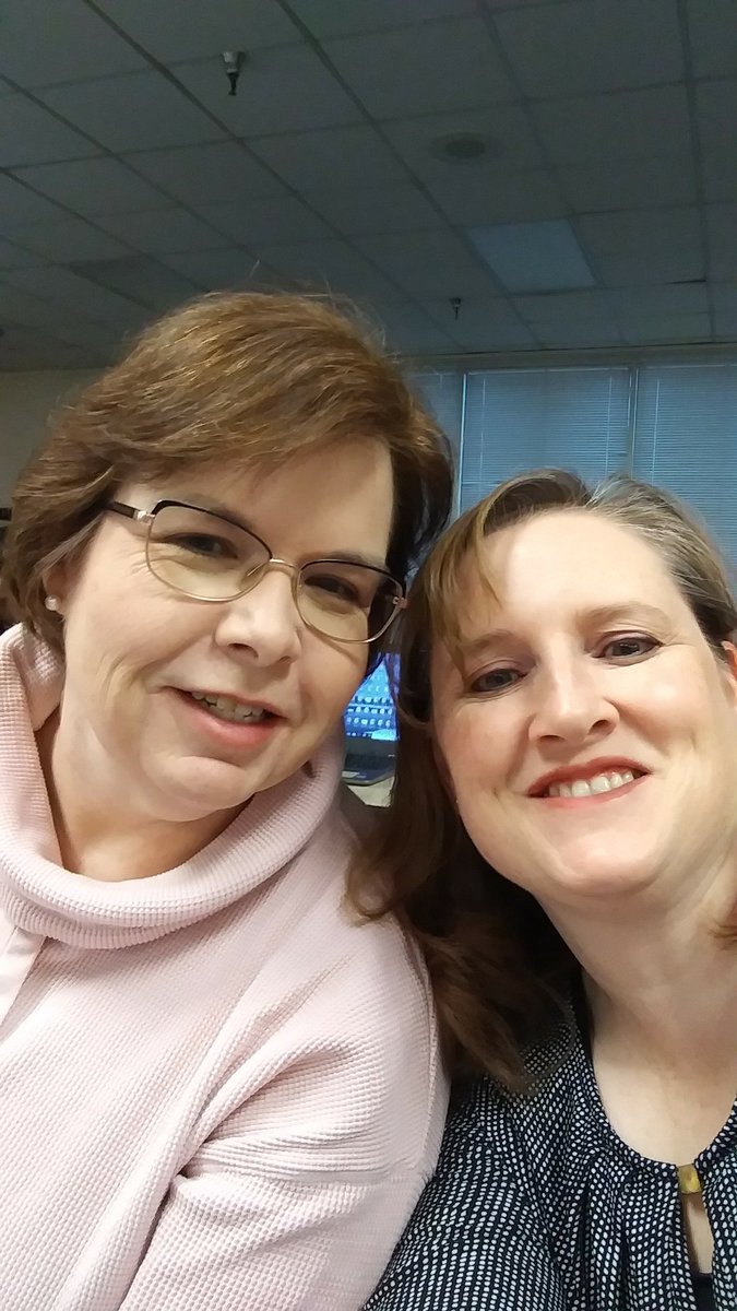 Kim Herring (kdhh8105) Twitter