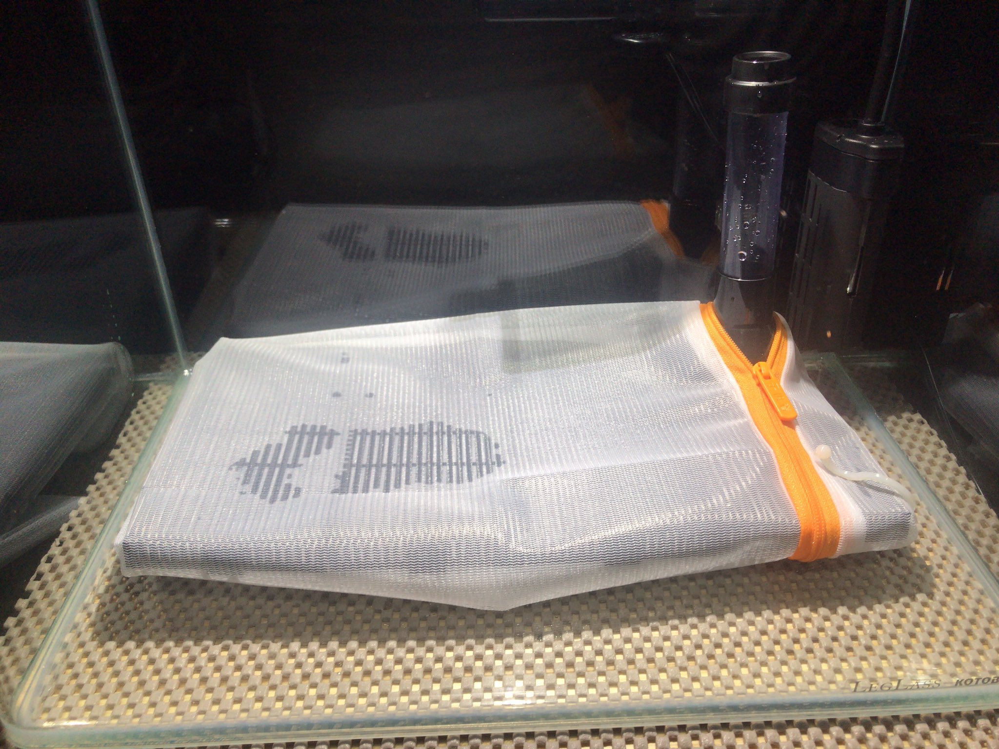 みゅう ベタ初心者 底面フィルターを洗濯ネットで包みました アクアリウム T Co Ghohtpwi5p Twitter