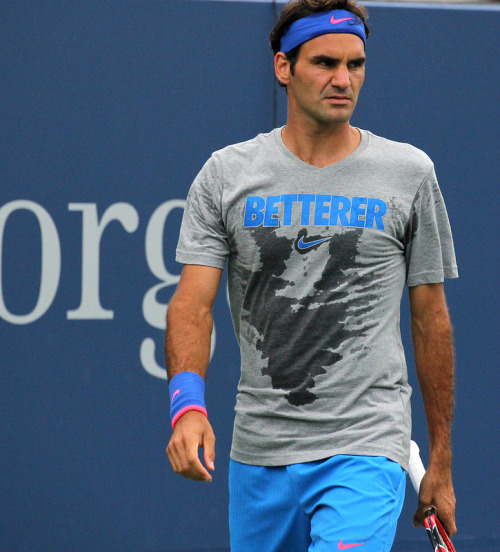 norinchi_df's tweet photo. RFans loving #RogerFederer and our way to show it along the years💙
"Adding “erer” to every word possible and hoping it makes sense " @heneverold 
#cuterer #betterer #sweeterer #dancerer .. https://t.co/2GLHzxg4Z4