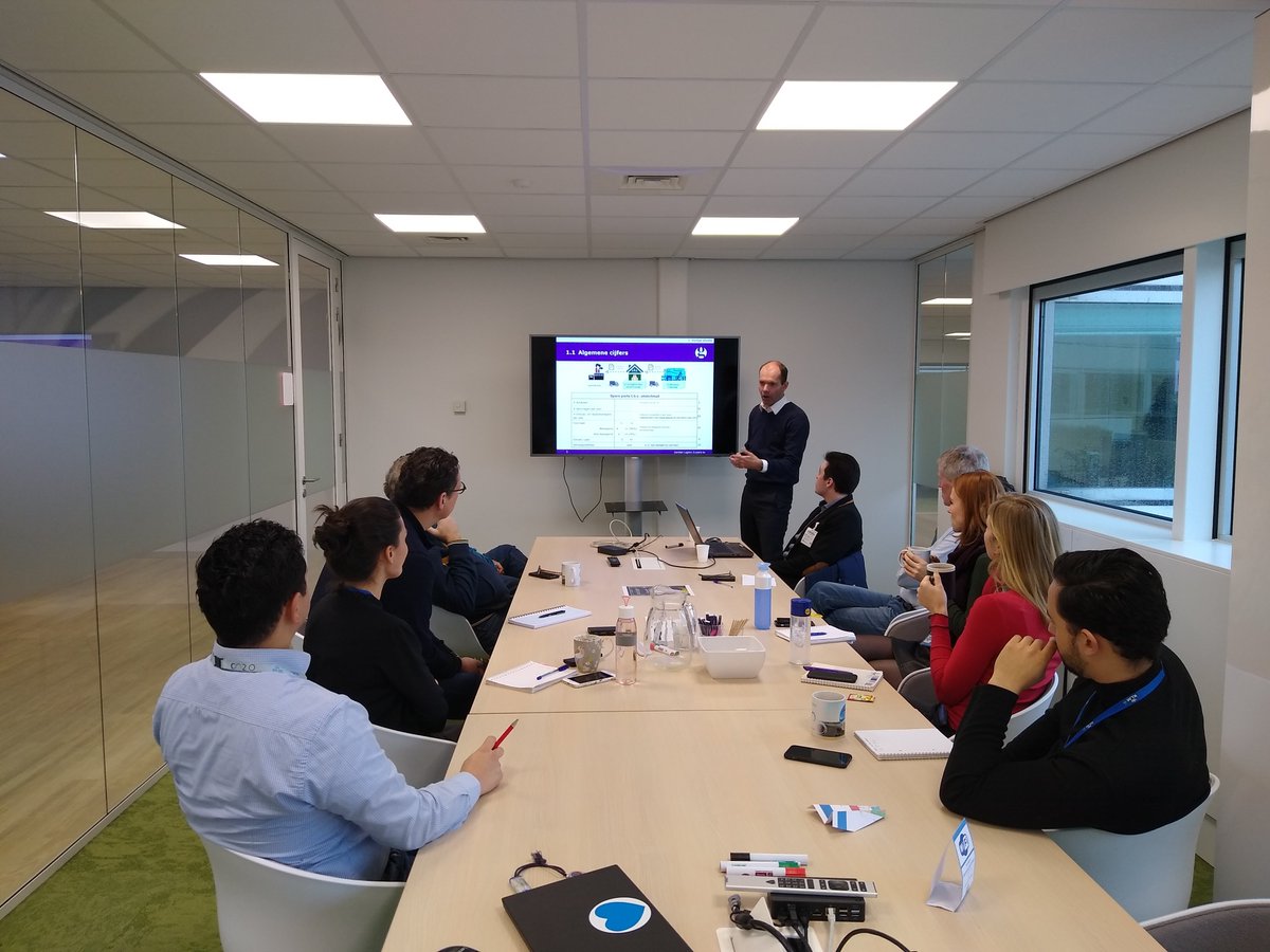 GordianLogistic's tweet photo. Voor een groep enthousiaste, jonge Supply Chain Specialisten van @KLM gaven wij onlangs een presentatie over de performance scan die wij daar hebben uitgevoerd. Dank voor de gastvrijheid! #performancescan #supplychain #airline #aviation https://t.co/J6QxXBJEEB