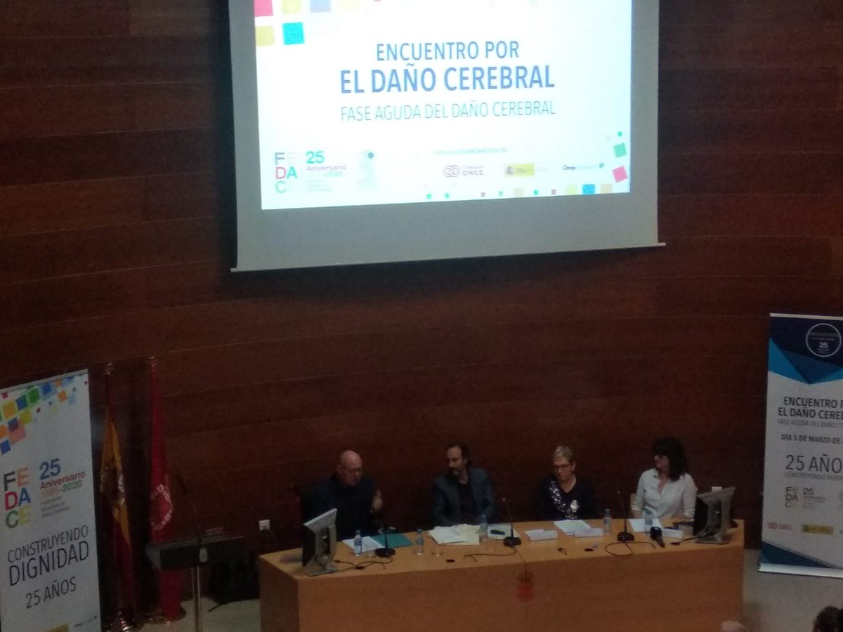 Dacemur1's tweet photo. Y por último, Dionisio Calvo, socio de DACEMUR, nos habla sobre su propia experiencia con el Daño Cerebral, desde su inicio hasta hoy en día. 

"Mi vida ya no corre peligro, ¿y ahora qué?"

Muchas gracias, Dionisio. 

#25EncuentroFEDACE
#FEDACE https://t.co/0nNySlAbll