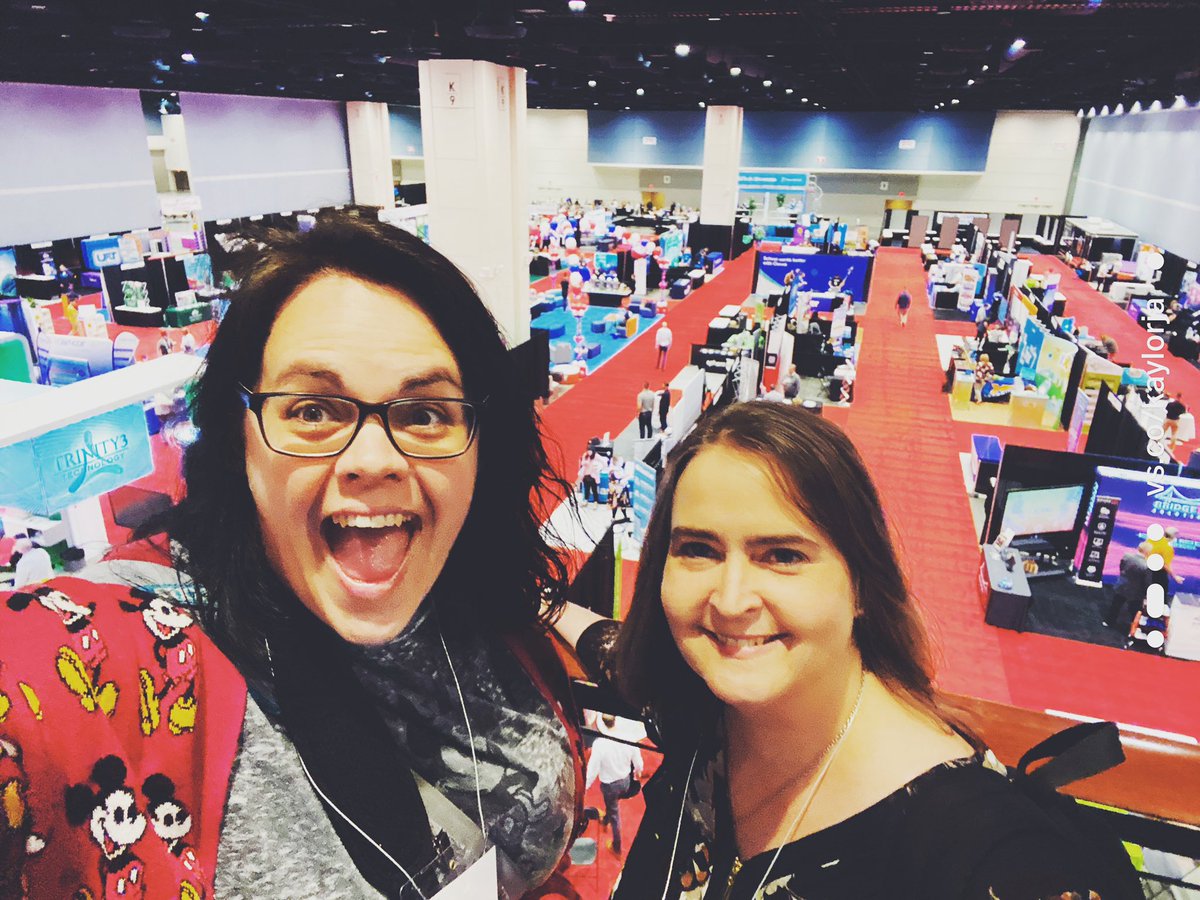OakwoodBlueJays's tweet photo. #hickoryschools, #HPSblendED, #MovingForwardWithWhy -#NCTIES2020 https://t.co/UUin63MdU9