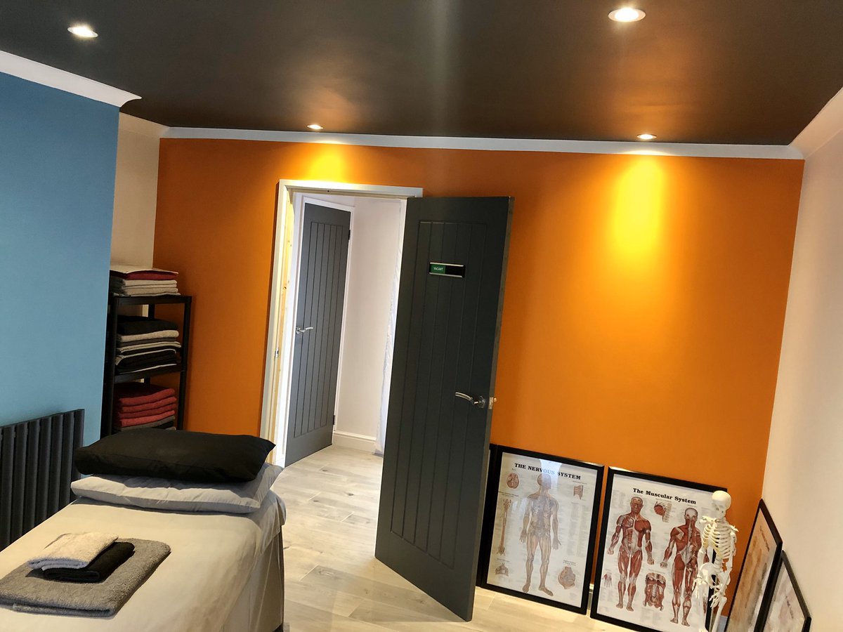 OrchardMassage's tweet photo. It took a lot of blood, sweat and tears (literally) but our new treatment room is ready to go.
Wanna see what weโre talking about?You can book your appointment here: https://t.co/ruREByNEiY #thesma #sports-massage #NoPainNoProblems #nlssm #biofreeze #meltmethod #songbird https://t.co/D4cpHqcVlI