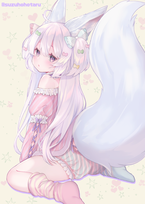 「ん…いいよ。」

って疲れた心をモフモフで思う存分
毎日癒してくれる白狐ちゃん。 
#きょうのけもみみちゃん 