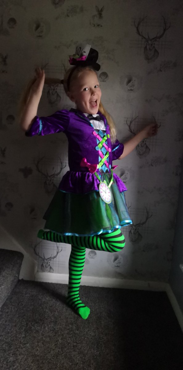 osbornesl86's tweet photo. If I had a world of my own, everything would be nonsense. Nothing would be what it is, because everything would be what it isn't. And contrary wise, what is, it wouldn't be. And what it wouldn't be, it would. You see?
My lil beaut of a Mad Hatter 🥰
#WorldBookDay2020 https://t.co/BsZ4IH0Jeq