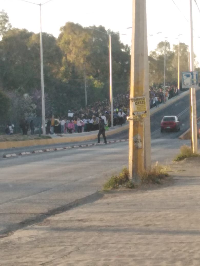 #MegaMarchaUniversitaria #FueraBarbosa <a href="/AristeguiOnline/">Aristegui Noticias</a> <a href="/jorgeramosnews/">JORGE RAMOS</a>