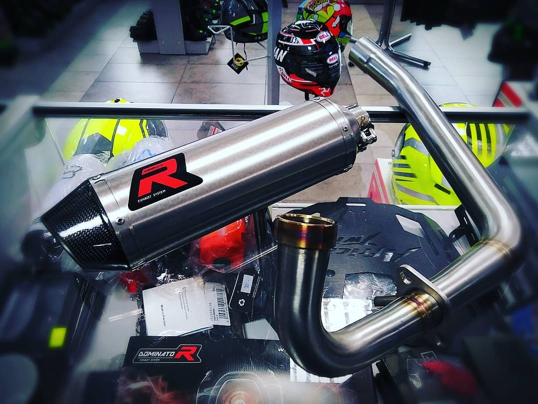 MotoPerfekt's tweet photo. Wydech dla naszego klienta do YAMAHY YZF R125 dotarł. 🏁🏁🏁 #exhaust #yamaha #yzf125r #motocykl #motocyklista #motocyklistka #lwg #bike #road #motorcycle #dominator #carbon #nowysącz #starysącz #limanowa #gorlice #Polska https://t.co/UM4O7d5mvH