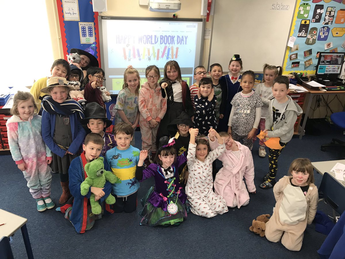 dunelmclass's tweet image. Happy World Book Day from Dunelm Class!  We are having a great day sharing stories.
