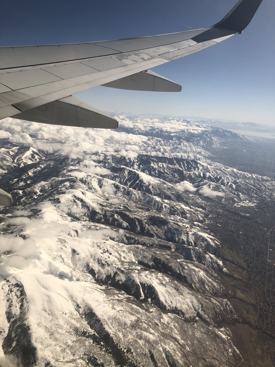 YungRevolution's tweet photo. Some of my favorite pictures. I had never been over mountains like this. Salt Lake City UT is so beautiful from the sky. It was my connecting flight back home. #SaltLakeCity #Utah #BackHomeNow https://t.co/9adP3raxTK