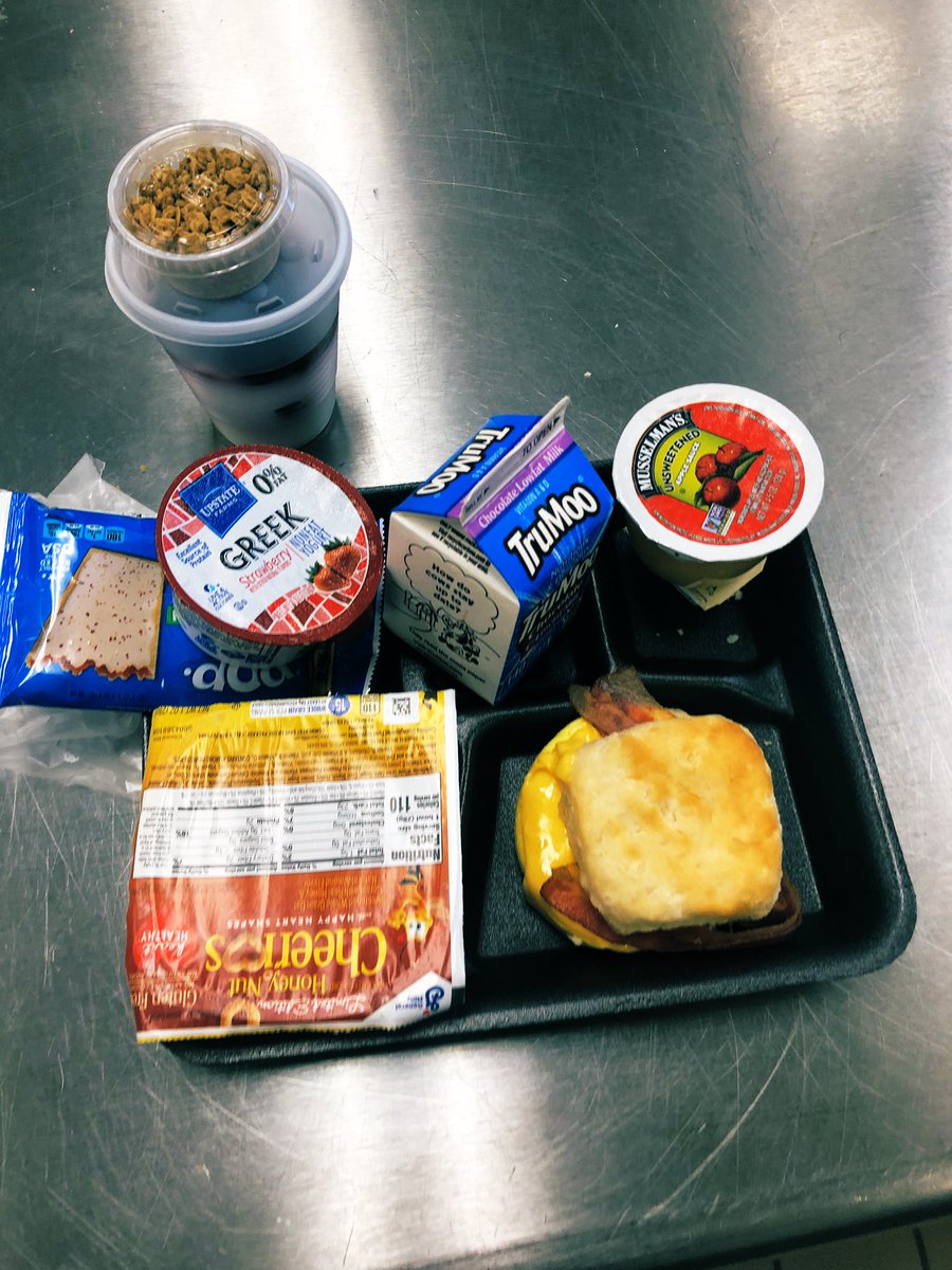 Today’s breakfast choices. #tigersden 😁🐯