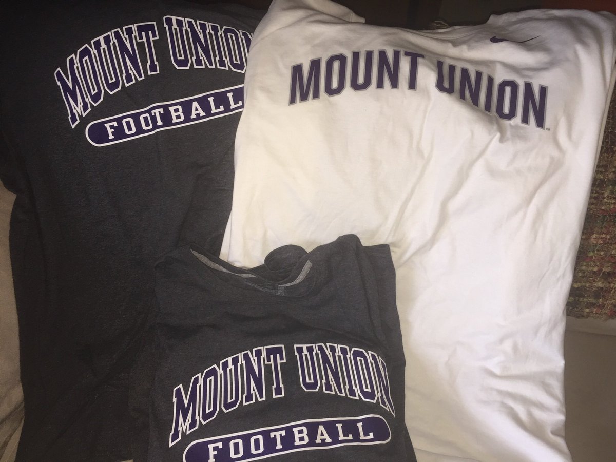 Jonathonstev71's tweet photo. I’m officially a Mount Union Raider! 100% committed! @CoachGeoffDartt @BrooksJenkins #Gomountgo #olinesmatter #hawgs @WJRiderFootball @WestJeff_AD https://t.co/l13sA9iINZ
