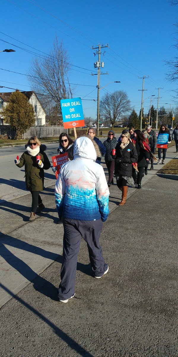 mrrumsby's tweet photo. Walking for our students before classes start! @DiamondTrailPS staff know that #CutsHurtKids Our amazing students deserve the best. @etfopresident @ETFOeducators @ETFONiagara #onted https://t.co/vwcrOB0k7L