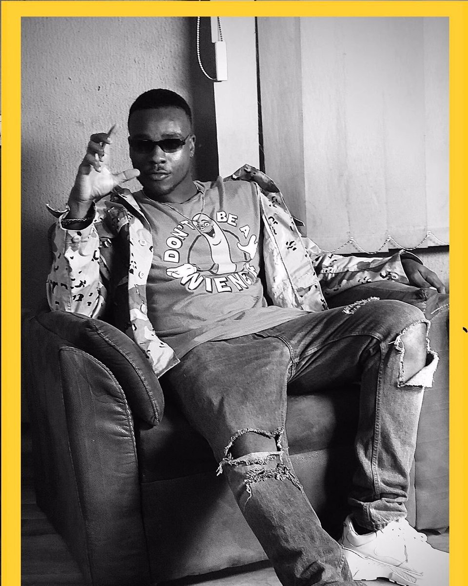 Bobbo_esko's tweet photo. OGA DON'T YOU UNDERSTAND
THAT UR BA Y MADE MY LG DISAPPEAR !
#ALLAGAIN
#MATTERS
#TEAMESKO https://t.co/kZBrXe13C4