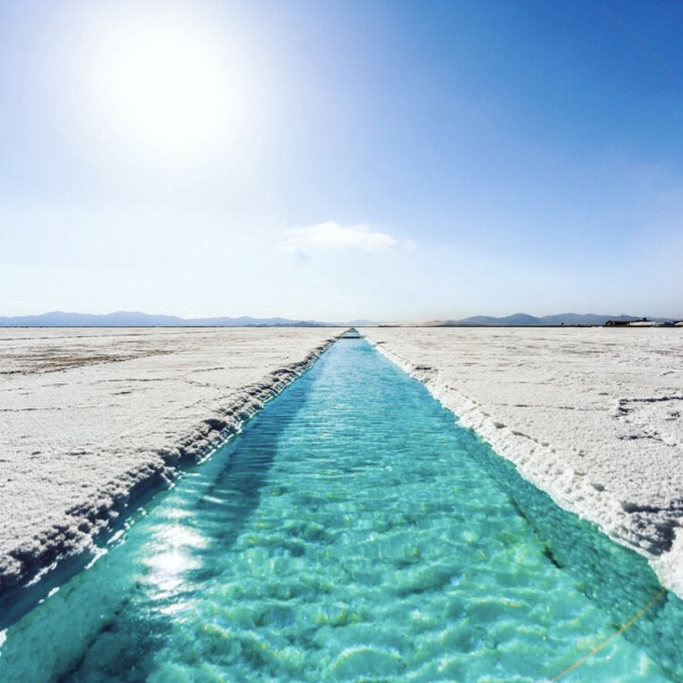 flybondioficial's tweet photo. ¿Querés conocer los mejores destinos del norte argentino? No te pierdas nuestra nota con los 3 lugares más instagrameables para sacar las mejores fotos y compartirlas con nosotros! La podés leer en nuestro #Flyblog https://t.co/GnBcVohg9n 🤩 https://t.co/GebKI1aHEj