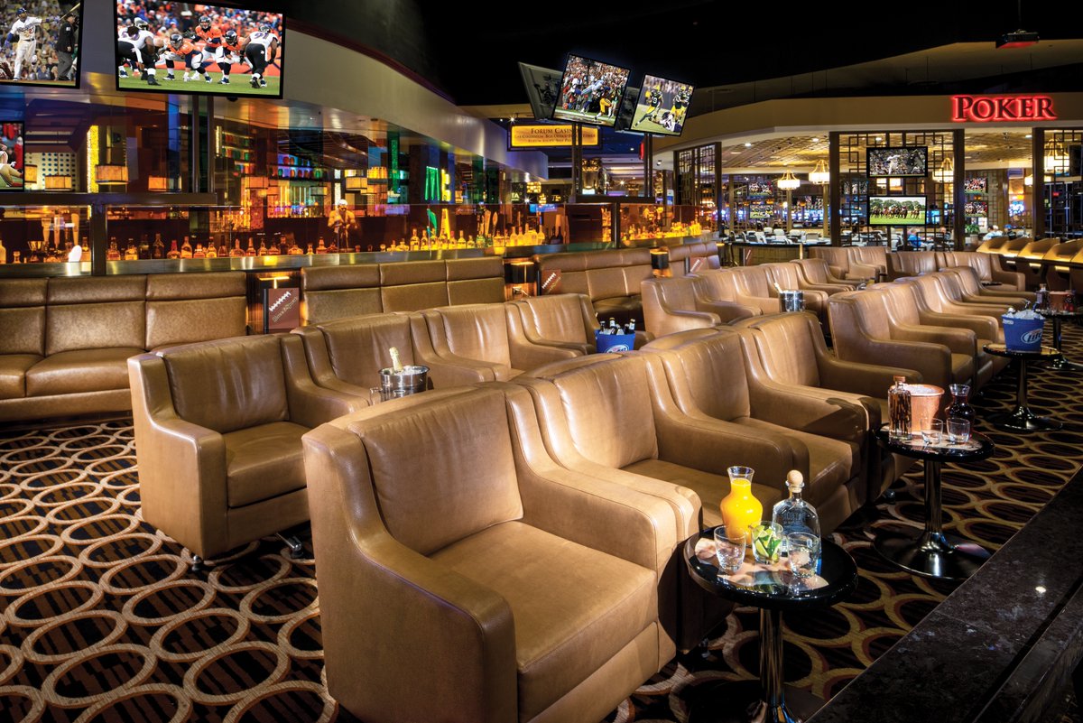 casinocity's tweet photo. We are exactly two weeks away from the onslaught of the games during Day 1 of the NCAA college basketball tournament. Here are 10 #MarchMadness parties in #LasVegas worth checking out: https://t.co/04fCNDop6g https://t.co/1J4FGp3fUs