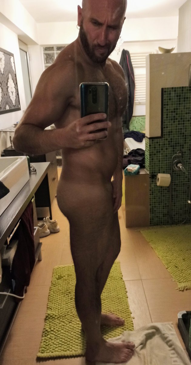 meloferrara72's tweet photo. 🍑💦🍌😜🐽
@BITCHYXit 
@ItalianGay3 @NakedManItalia  @italysexcom https://t.co/ZsESQUMuHH