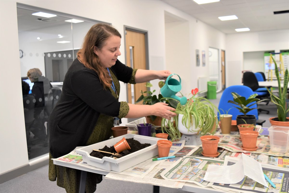 UCWeston's tweet photo. We celebrated #UniMentalHealthDay today with planting, chats over coffee and cookies, a building resilience workshop and other de-stressing activities - including playing catch with Paddy the dog 🌻🍪☕️🐶

Don't forget that our HEART student welfare team is always there for you! https://t.co/u0ipqedPqv
