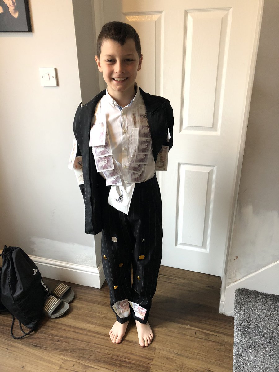 ToniToni80's tweet photo. #BillionaireBoy #WorldBookDay #WorldBookDay2020 #bumfresh #loadsamoney @marzy120 @RScottPrimary @davidwalliams @singy002 @Lewis_Singleton https://t.co/mXQs3ZItnf